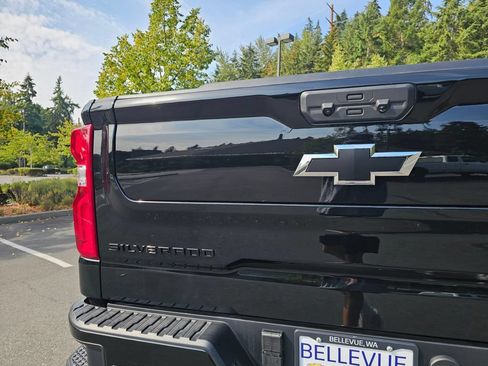 New 2026 Chevrolet Silverado 1500 LT Trail Boss w/ Safety Package AWD/4WD image 17