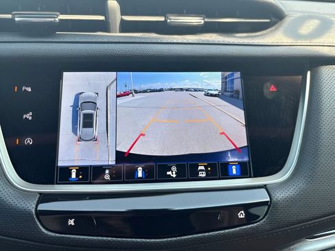 Used 2025 Cadillac XT5 Premium Luxury w/ Technology Package AWD/4WD image 27