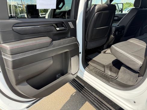 Used 2025 GMC Sierra 2500 AT4X w/ Snow Plow Prep/Camper Package AWD/4WD image 18
