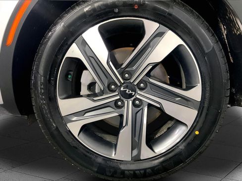 Used 2023 Kia Sorento SX Prestige w/ Panoramic Sunroof Package AWD/4WD image 9