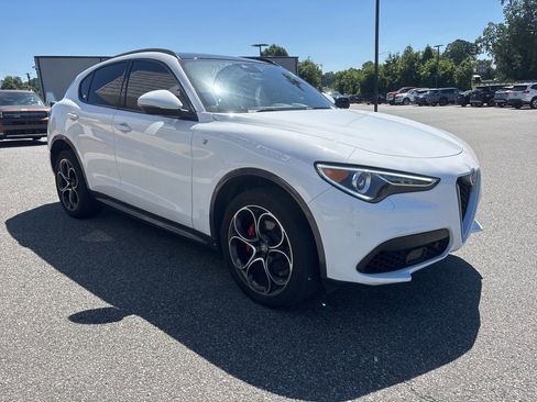 Used 2023 Alfa Romeo Stelvio Ti w/ Active Assist Plus Package AWD/4WD image 9