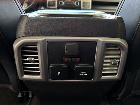 Used 2018 Ford F150 Platinum w/ Equipment Group 701A Luxury AWD/4WD image 26