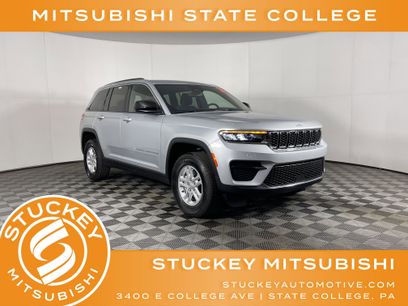 Used 2024 Jeep Grand Cherokee Laredo