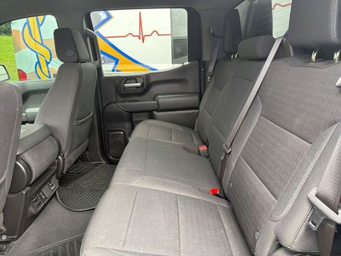 Used 2024 Chevrolet Silverado 1500 Custom RWD image 5