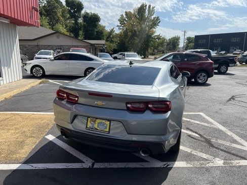 Used 2023 Chevrolet Camaro LT RWD image 4