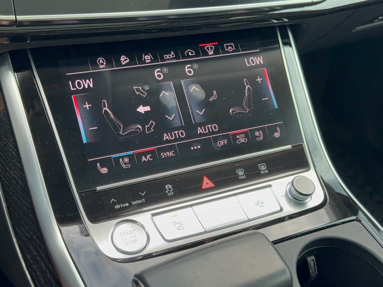 Used 2019 Audi Q8 Prestige AWD/4WD image 22