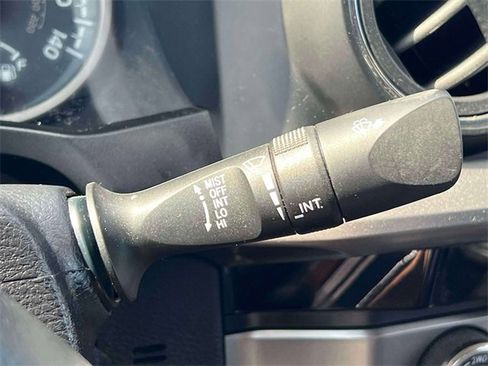 Used 2018 Toyota Tacoma SR5 image 25