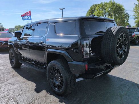 Used 2025 GMC Hummer EV 2X w/ LPO, Cargo Utility Package AWD/4WD image 5