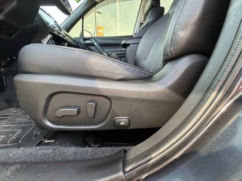 Used 2018 Subaru Forester 2.0XT Touring AWD/4WD image 11