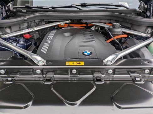 New 2026 BMW X5 xDrive50e image 18