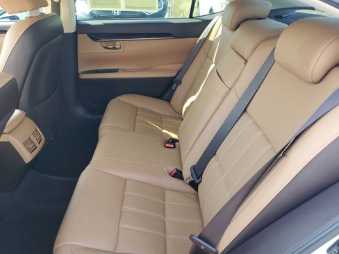 Used 2017 Lexus ES 350 image 11