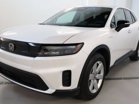 Used 2025 Honda Prologue EX image 3
