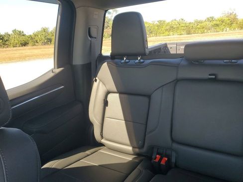 Used 2023 GMC Sierra 1500 SLT w/ X31 Off-Road Package image 12