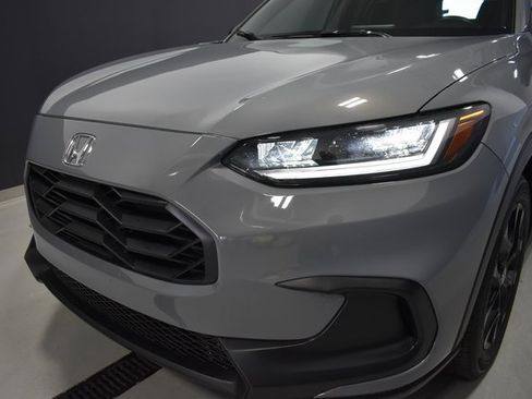 Used 2025 Honda HR-V Sport image 11