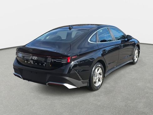 Used 2026 Hyundai Sonata SE FWD image 5
