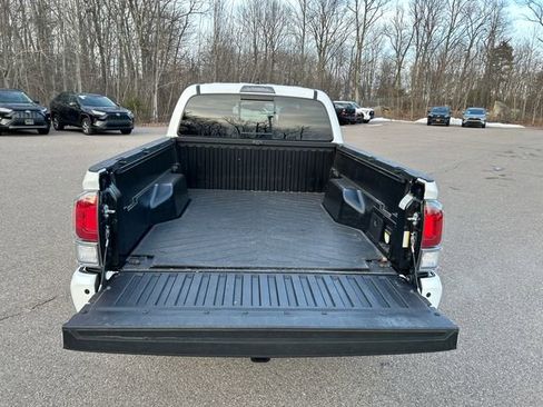 Certified 2023 Toyota Tacoma TRD Off-Road image 14