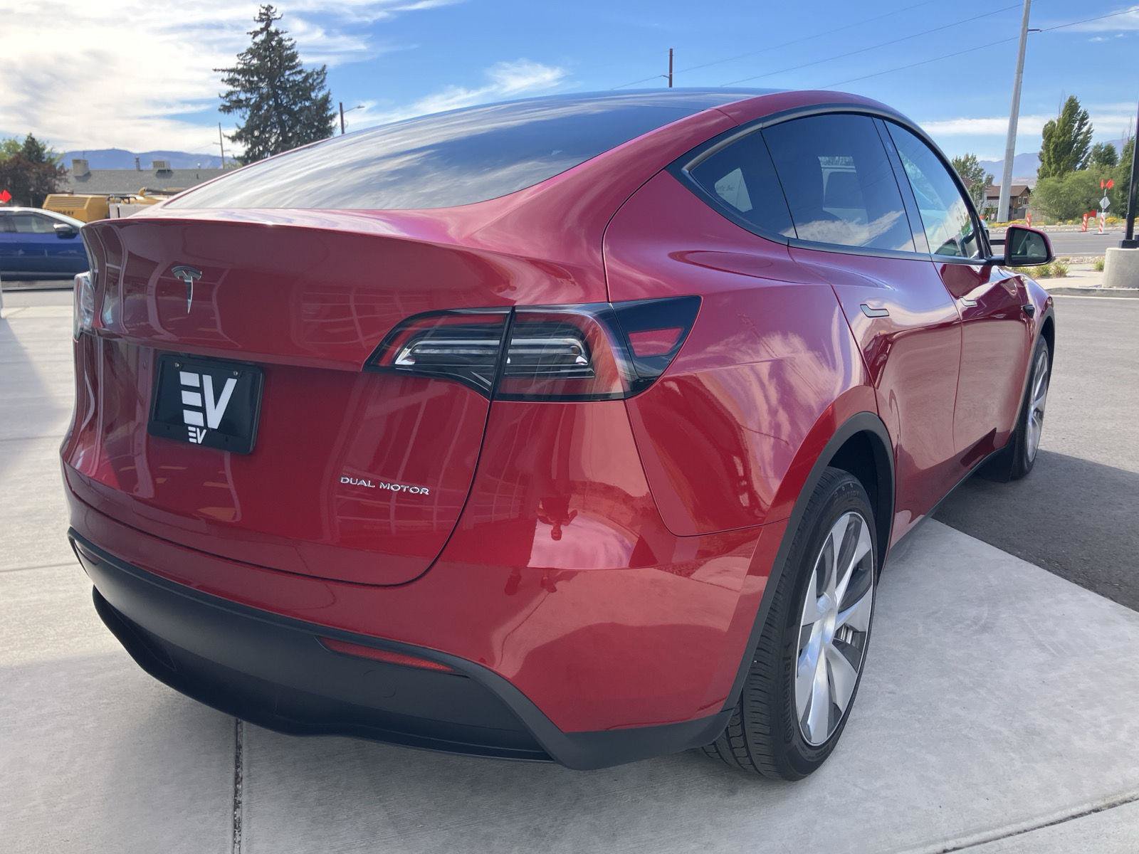 Used 2023 Tesla Model Y Long Range AWD/4WD image 8