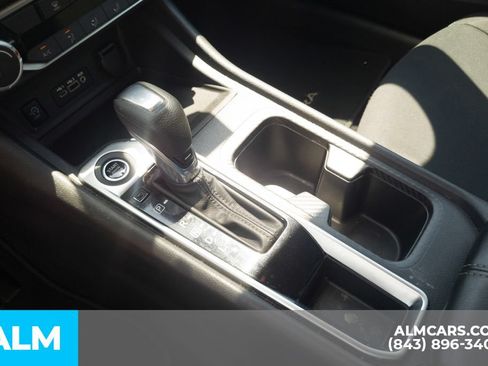 Used 2024 Nissan Sentra SV FWD image 10