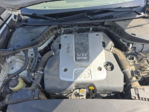 Used 2016 INFINITI Q70 L 3.7 RWD image 7