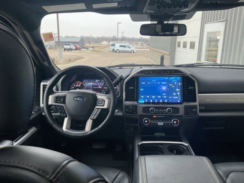 Used 2022 Ford F250 Platinum w/ FX4 Off-Road Package image 13