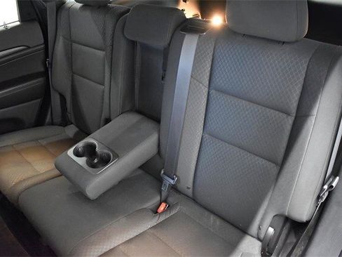 Used 2018 Jeep Grand Cherokee Laredo image 7