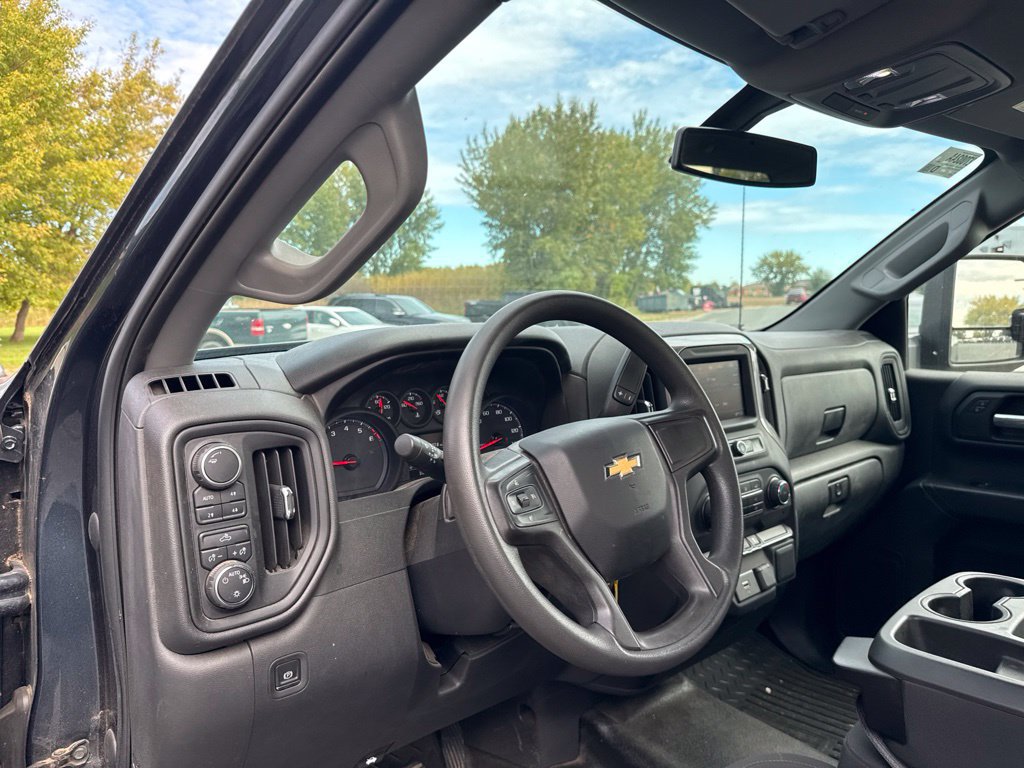 Used 2020 Chevrolet Silverado 1500 W/T w/ WT Convenience Package AWD/4WD image 10