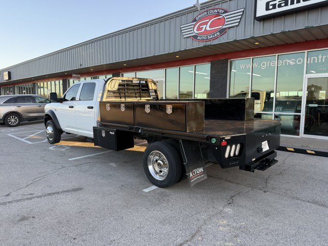 Used 2024 RAM 5500 Tradesman w/ Chrome Appearance Group AWD/4WD image 4