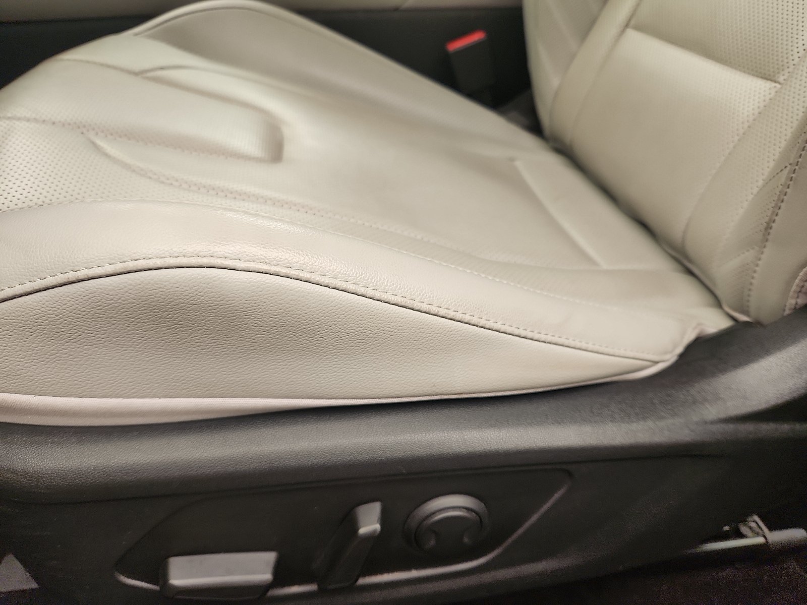 Certified 2023 Hyundai Elantra Limited w/ Cargo Package FWD image 23