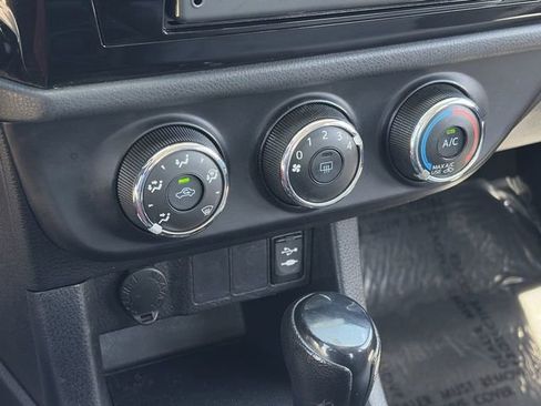 Used 2016 Toyota Corolla L FWD image 30