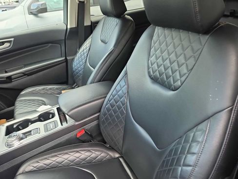 Used 2024 Ford Edge Titanium AWD/4WD image 7