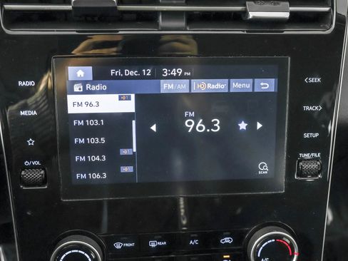 Used 2023 Hyundai Tucson SE image 29