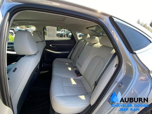 Used 2023 Hyundai Sonata Limited FWD image 22