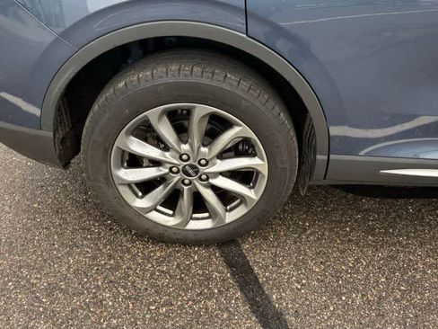 Used 2022 Lincoln Corsair AWD w/ Premium Package image 12