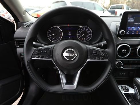 Used 2024 Nissan Sentra SV image 11