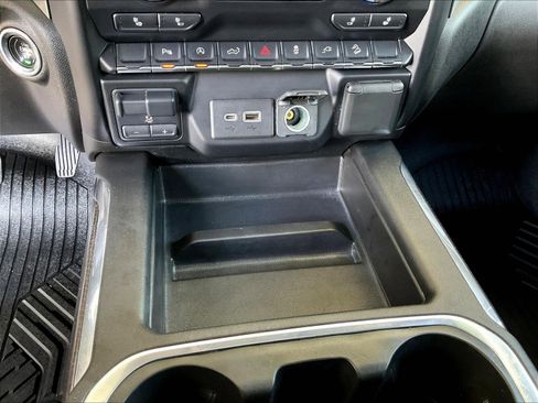 Used 2021 Chevrolet Silverado 1500 LT Trail Boss w/ Convenience Package II AWD/4WD image 16