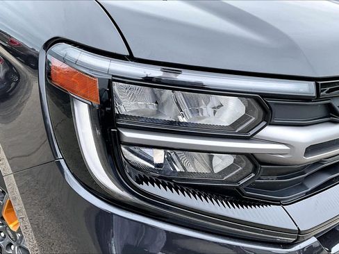 Used 2025 Ford Expedition Tremor AWD/4WD image 28