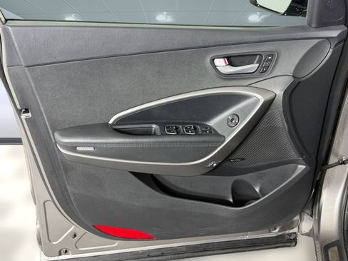 Used 2018 Hyundai Santa Fe Sport w/ Cargo Package image 12