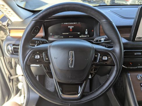 Used 2020 Lincoln Aviator Reserve w/ Equipment Group 202A image 34