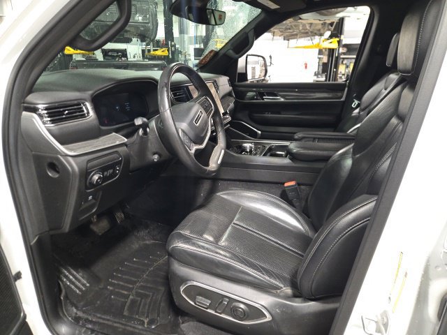 Used 2022 Jeep Wagoneer Series III AWD/4WD image 13