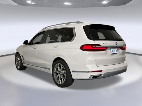 Used 2020 BMW X7 xDrive40i w/ Premium Package AWD/4WD image 3
