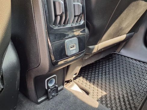 Used 2022 Jeep Compass Limited w/ Sun and Sound Group image 24