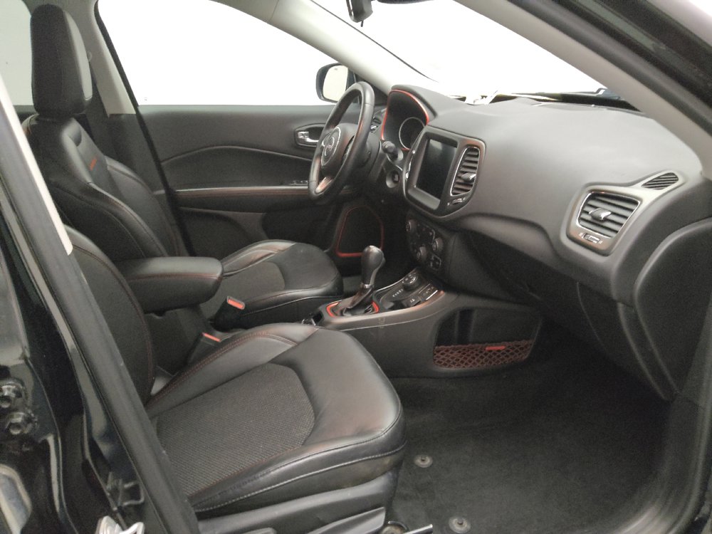 Used 2018 Jeep Compass Trailhawk AWD/4WD image 21