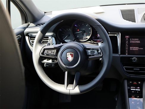 New 2025 Porsche Macan image 20
