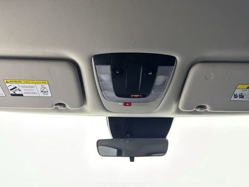Used 2025 Kia Sportage EX AWD/4WD image 10