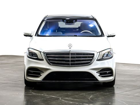 Used 2020 Mercedes-Benz S 560 Sedan image 4