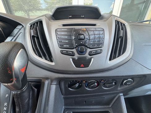Used 2018 Ford Transit 250 130 Low Roof RWD image 21