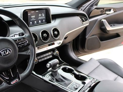 Used 2020 Kia Stinger GT-Line RWD image 17