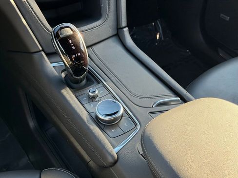 Certified 2025 Cadillac XT5 Premium Luxury image 36