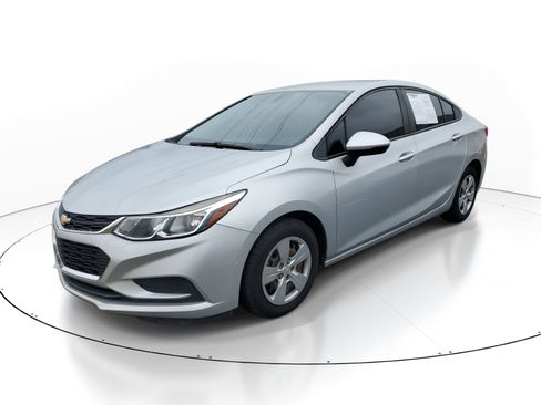 Used 2016 Chevrolet Cruze LS image 3