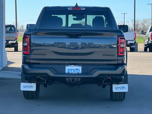 New 2026 RAM 1500 4x4 Crew Cab image 7